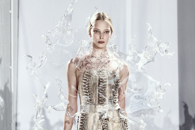 Pushing the Fashion Frontier: The Futuristic Movement